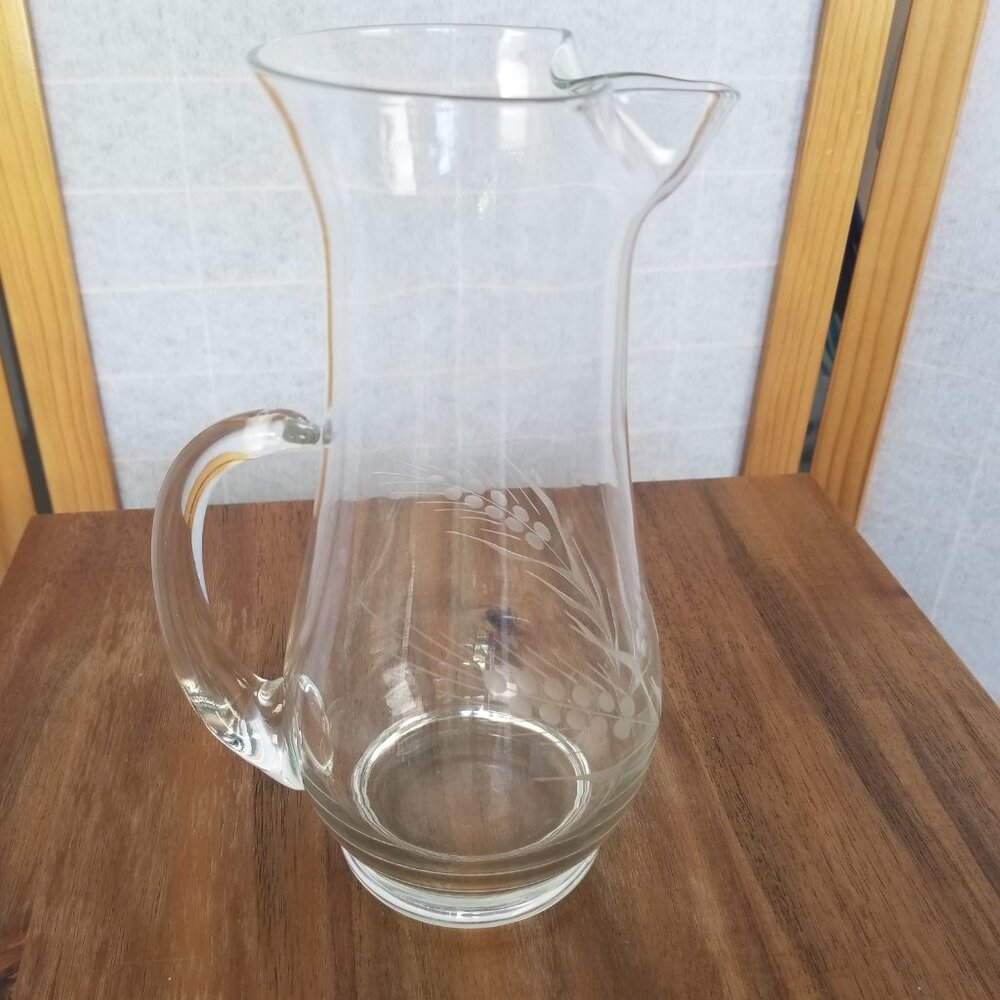 Vintage Pitcher Etched Wheat Design MCM Curvy Ice Guard 9" Tall